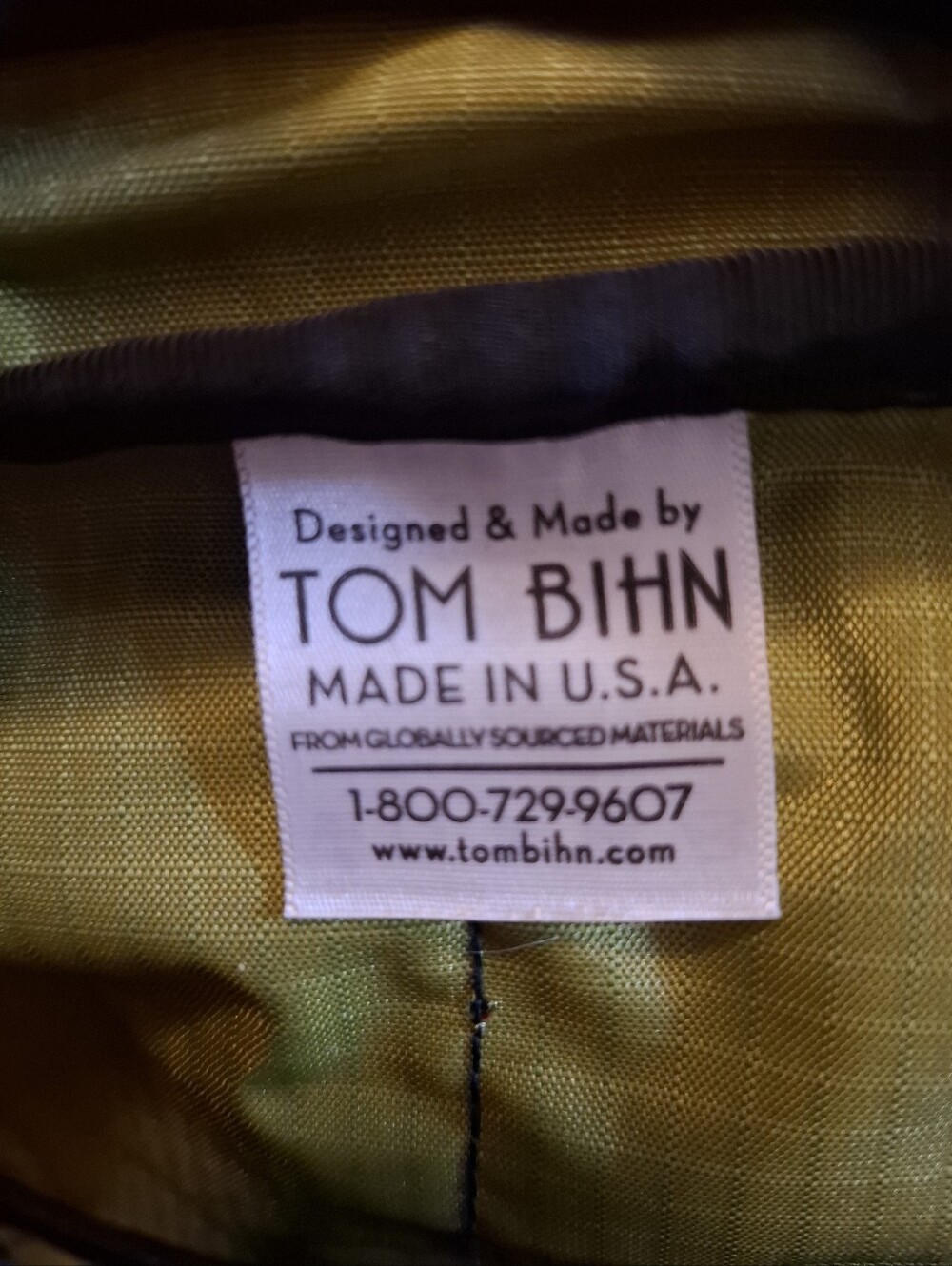 Tom Bihn Synik 22 Raspberry Backpack - Picture 9 of 10